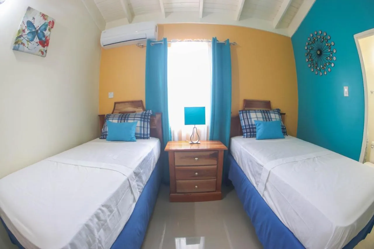 Guest house Draxhall Counytry Club Stays Mammee Bay Jamaica