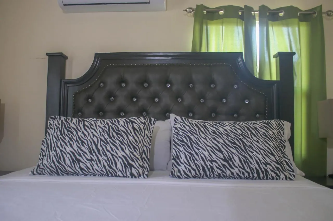Draxhall Counytry Club Stays Mammee Bay Guest house